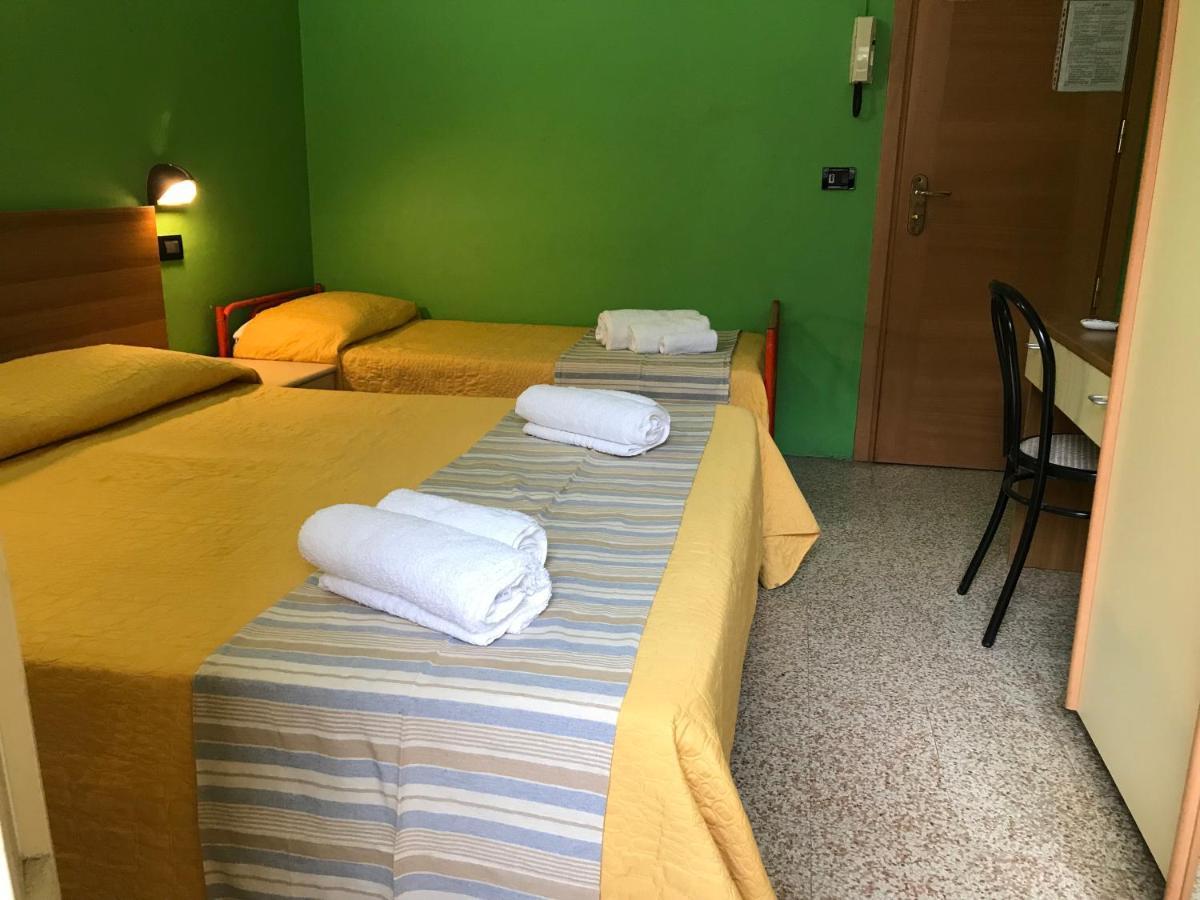 Hotel Berna 里米尼 外观 照片